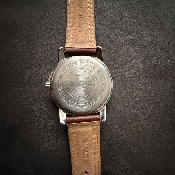Timex Expedition Mens Watch With Leather Band & Stainless Steel Case - Picture 3 of 4